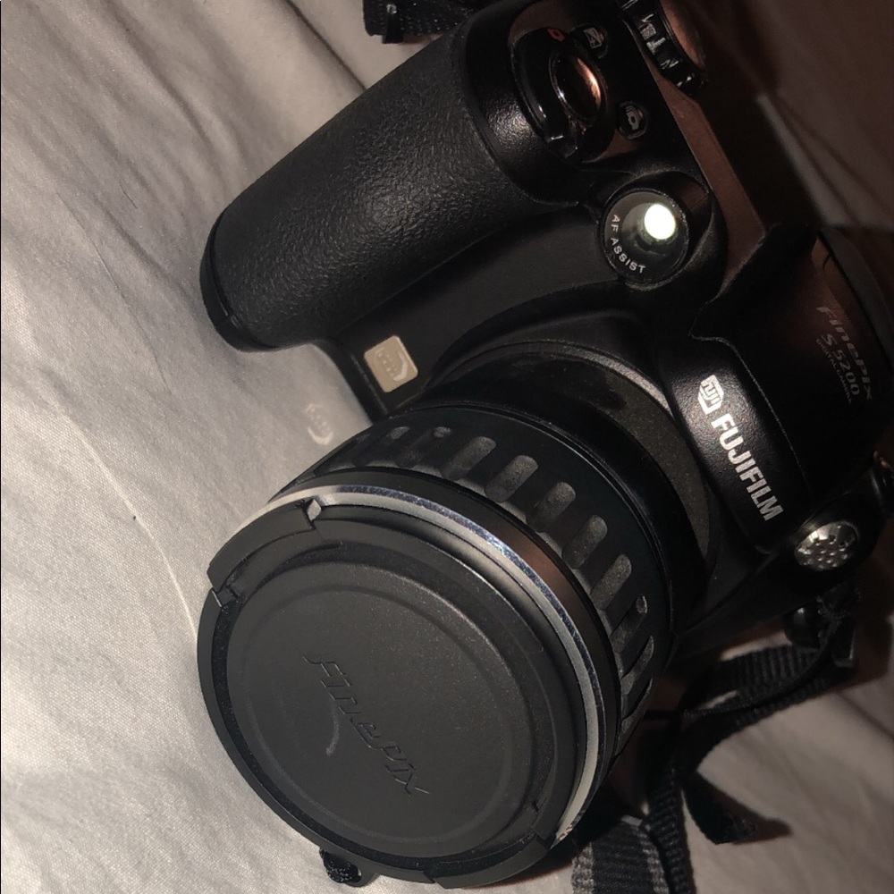 Camera - Picture 2 of 7